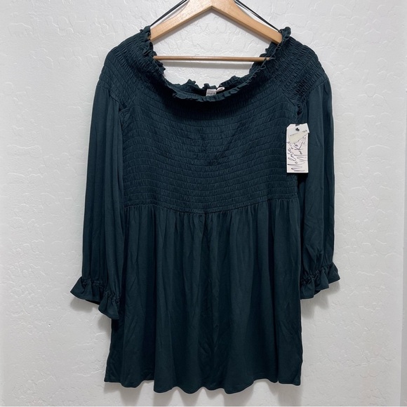 Melrose and Market Tops - Melrose and Market Women’s Smocked Blouse Top Green Size Large